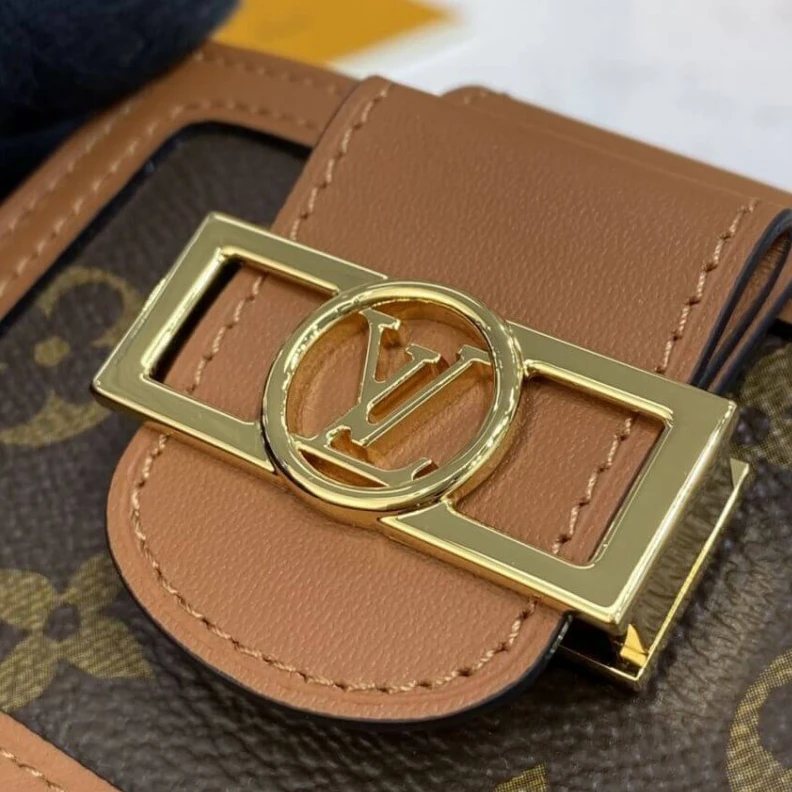 Replica bags Flat pock Louis Vuitton Dauphine Multicartes