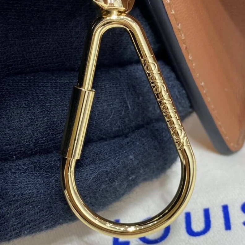 Replica bags Flat pock Louis Vuitton Dauphine Multicartes