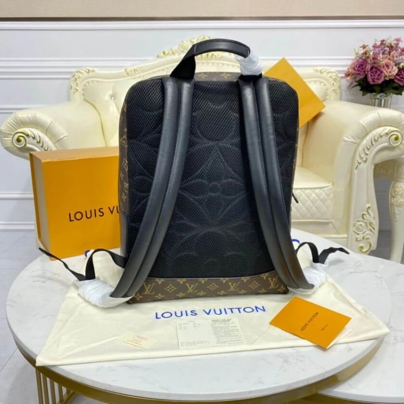 Replica bags Inside fl Louis Vuitton Dean Backpack