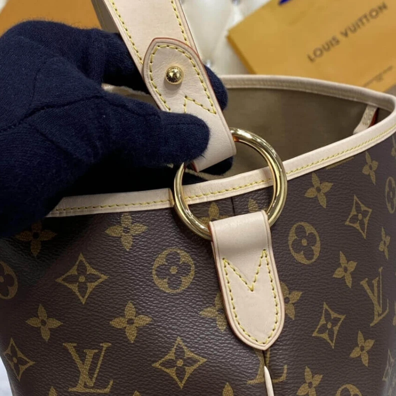 Louis vuitton locations Golden br Louis Vuitton Delightful MM (Old Type) Shoulder Bag