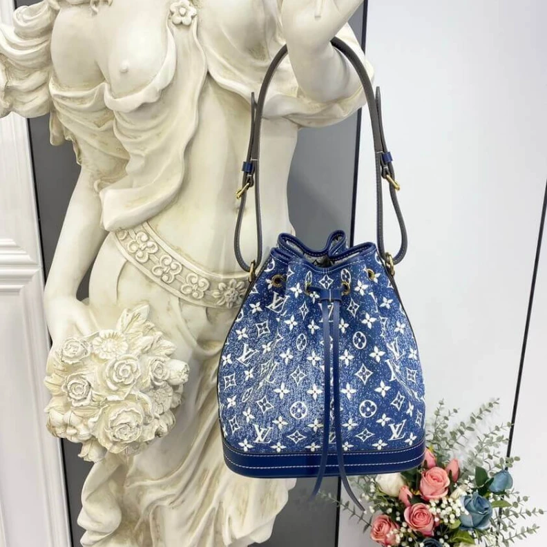 Mythick.ru Half leng Louis Vuitton Denim Jacquard Textil Petit Noe