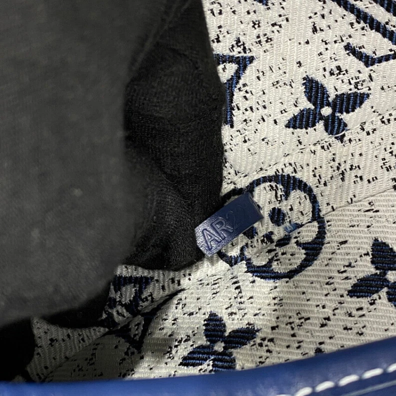 Mythick.ru Half leng Louis Vuitton Denim Jacquard Textil Petit Noe