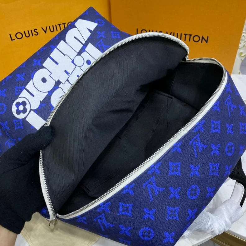 Mythick.ru Inside iP Louis Vuitton Discovery Backpack Blue