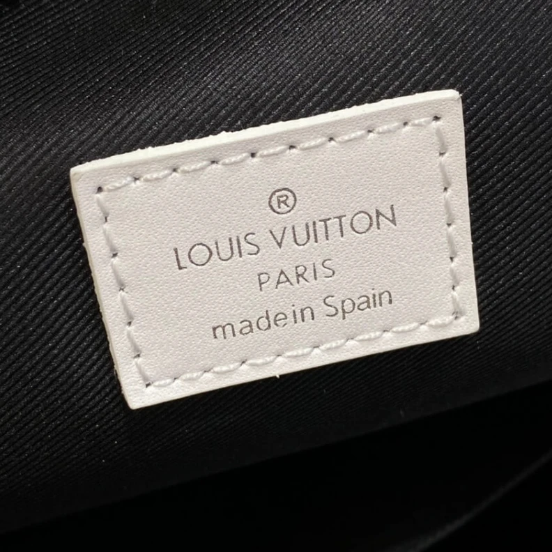 Mythick.ru Inside iP Louis Vuitton Discovery Backpack Blue