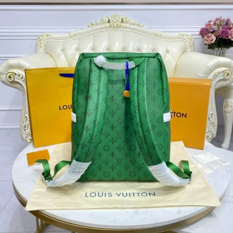 Mythick.ru Blue vint Louis Vuitton Discovery Backpack Green