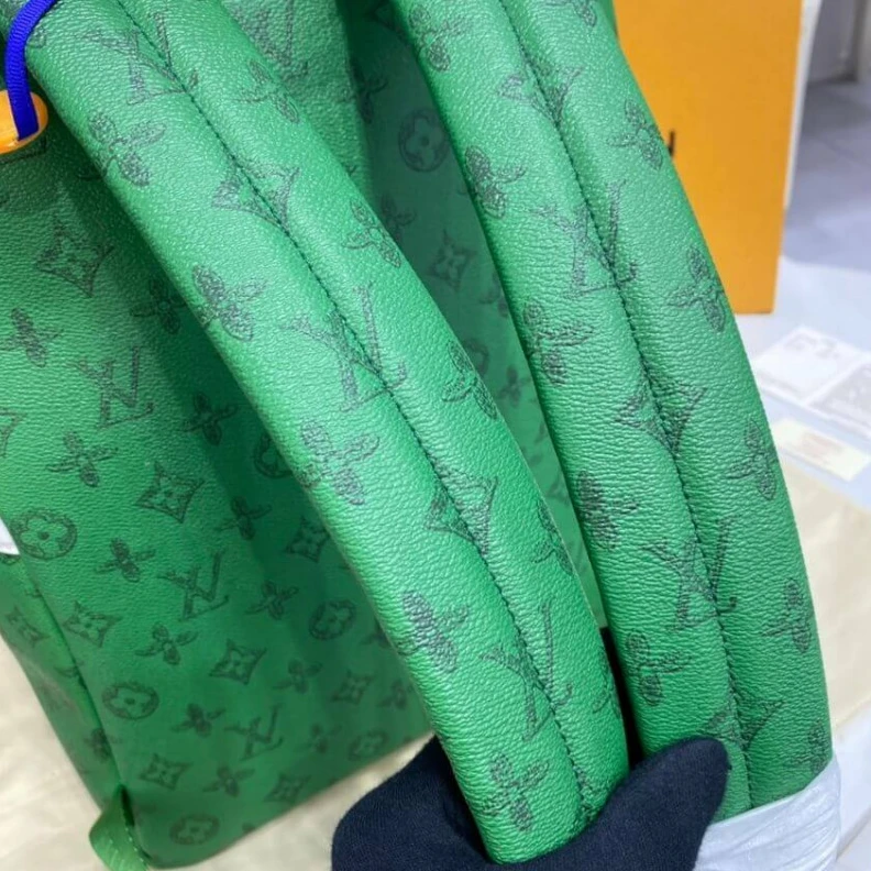 Mythick.ru Blue vint Louis Vuitton Discovery Backpack Green