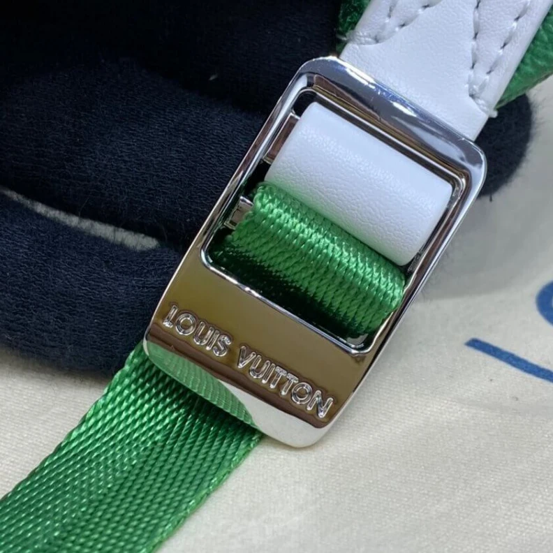 Mythick.ru Blue vint Louis Vuitton Discovery Backpack Green