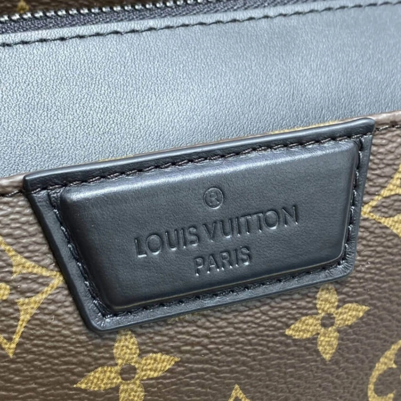 Mythick.ru For fall 2 Louis Vuitton Discovery Backpack