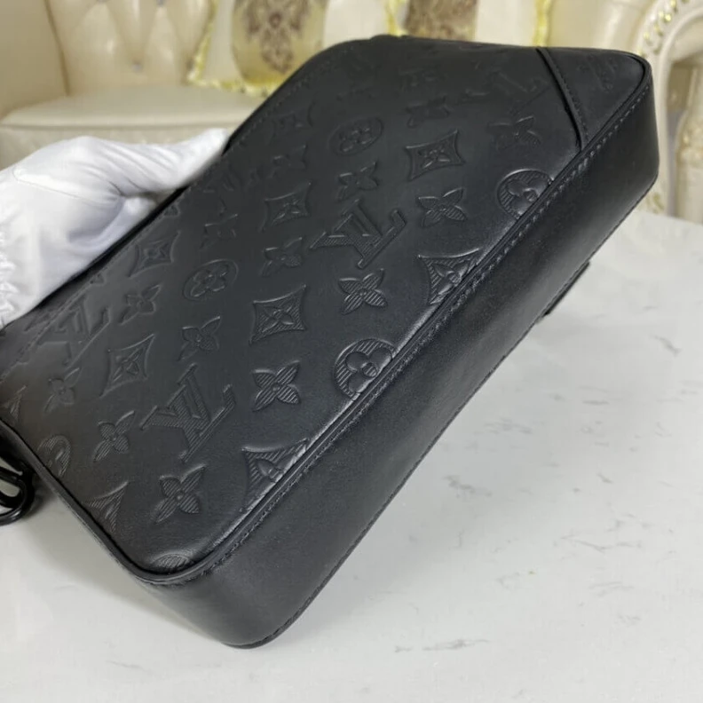 Replica bags lv 26 x 18.5 Louis Vuitton Duo Messenger Black