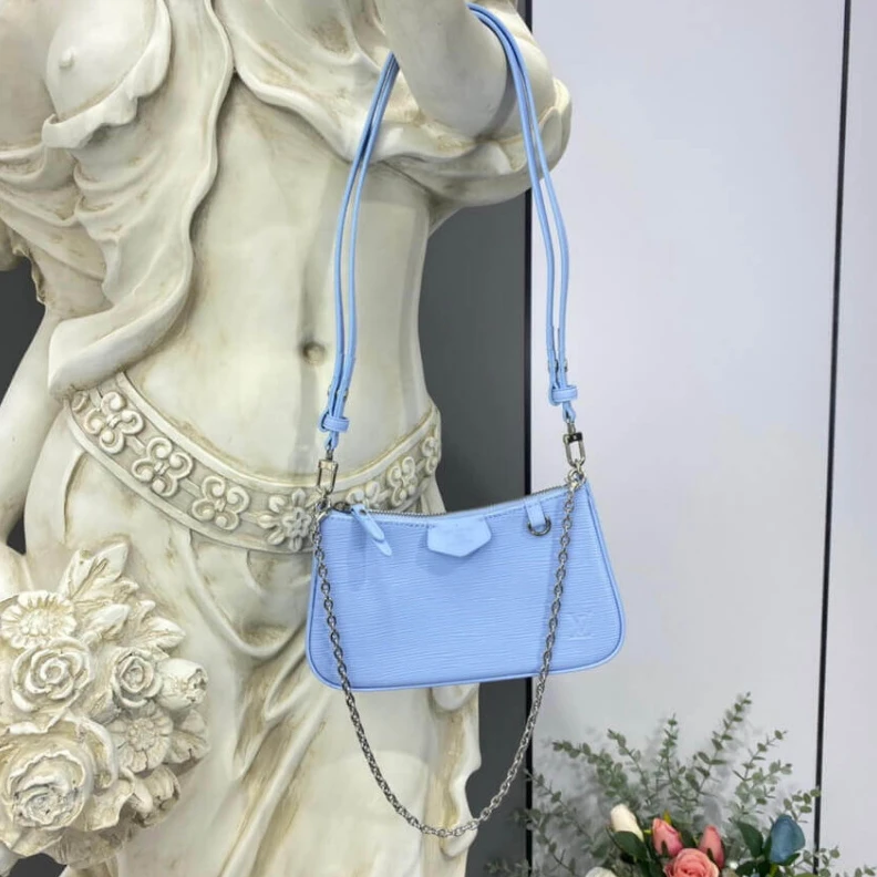 Top lv Cowhidele Louis Vuitton Easy Pouch On Strap Blue