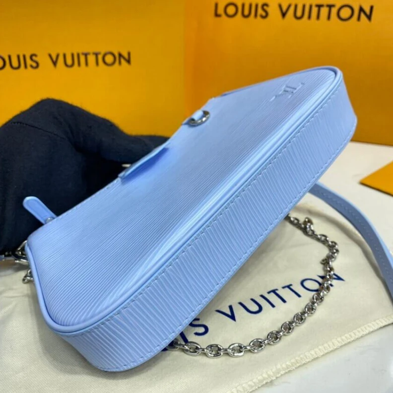 Top lv Cowhidele Louis Vuitton Easy Pouch On Strap Blue