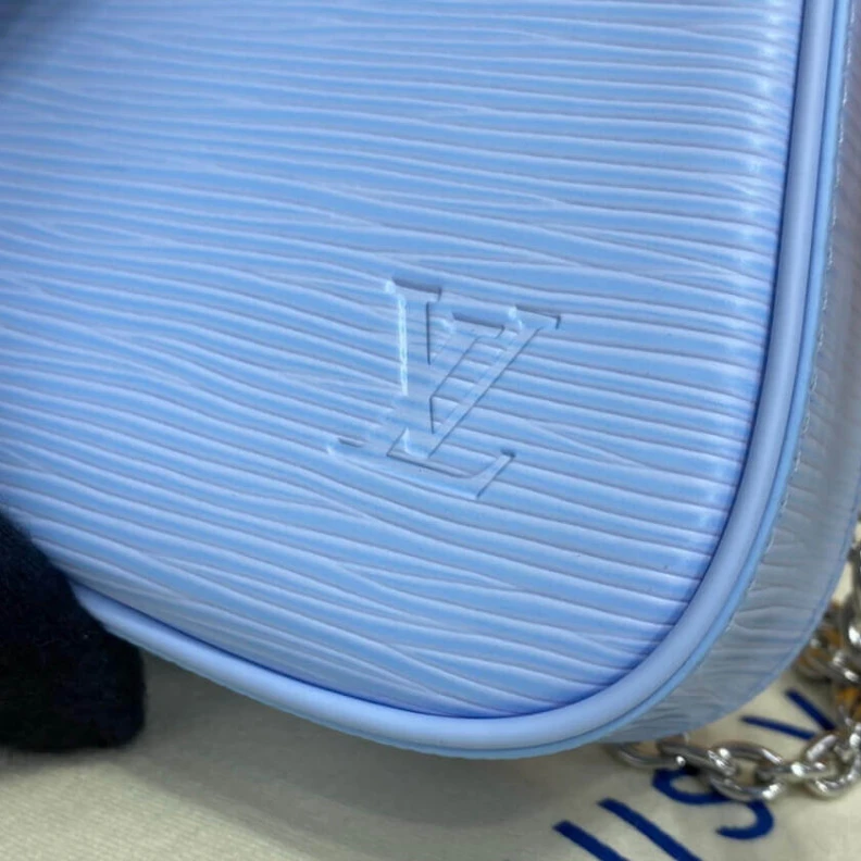 Top lv Cowhidele Louis Vuitton Easy Pouch On Strap Blue