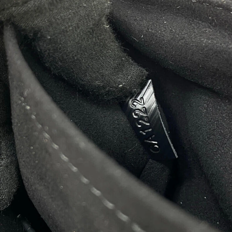 Replica bag 23 x 17 x Louis Vuitton Epi Grained Leather Twist MM