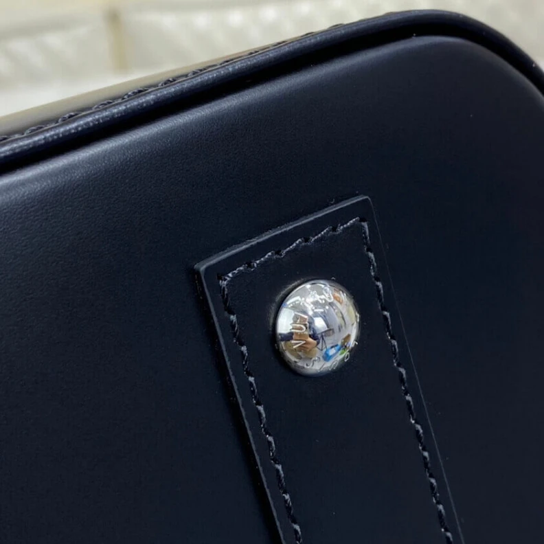 Louis vuitton locations Black Louis Vuitton Epi Leather Alma BB Black