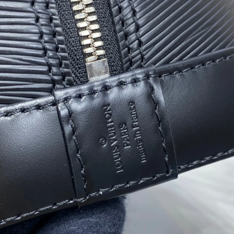 Top lv Microfibr Louis Vuitton Epi Leather Alma PM Black