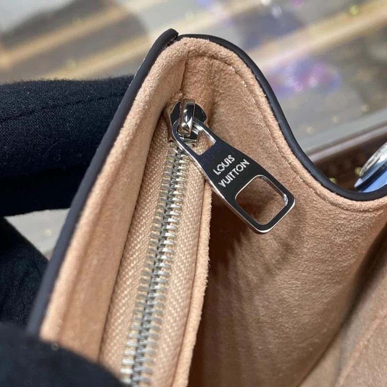 Louis vuitton locations Strap:Rem Louis Vuitton Epi Leather Cluny Mini Cloud Blue