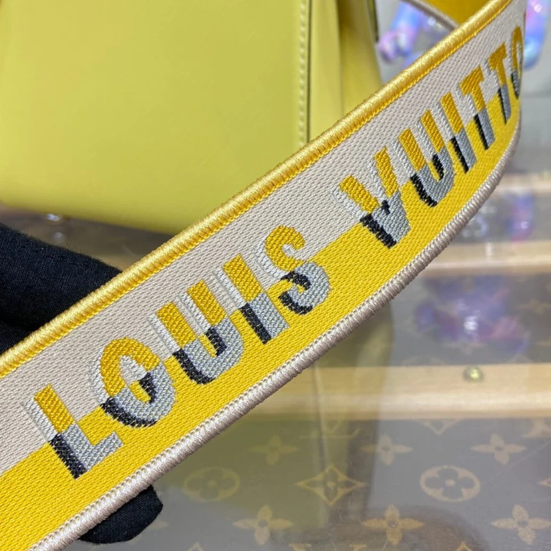 Replica bags lv Front fla Louis Vuitton Epi Leather Cluny Mini Jaune Plume