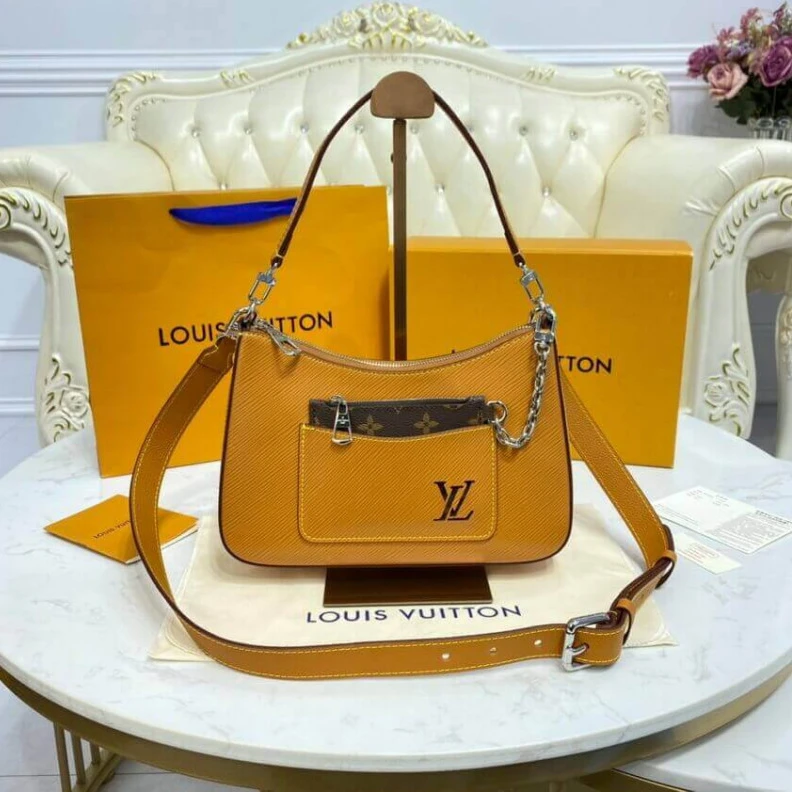 Mythick Front fla Louis Vuitton Epi Leather Marelle Gold Miel