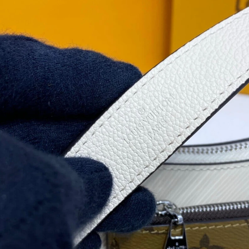 Lv belts replica Front fla Louis Vuitton Epi Leather Marelle Quartz