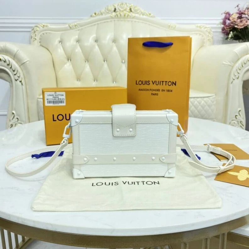 Louis vuitton locations Supremely Louis Vuitton Epi Leather Petite Malle White