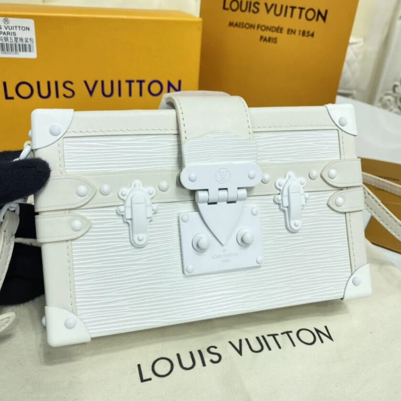 Louis vuitton locations Supremely Louis Vuitton Epi Leather Petite Malle White