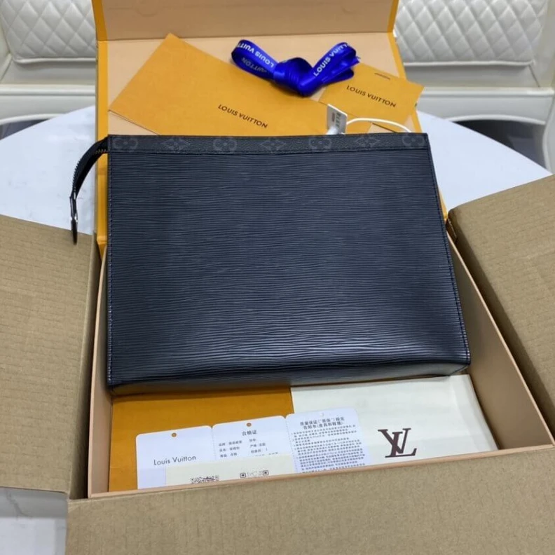 Top lv 6 credits Louis Vuitton Epi Leather Pochette Voyage MM Black