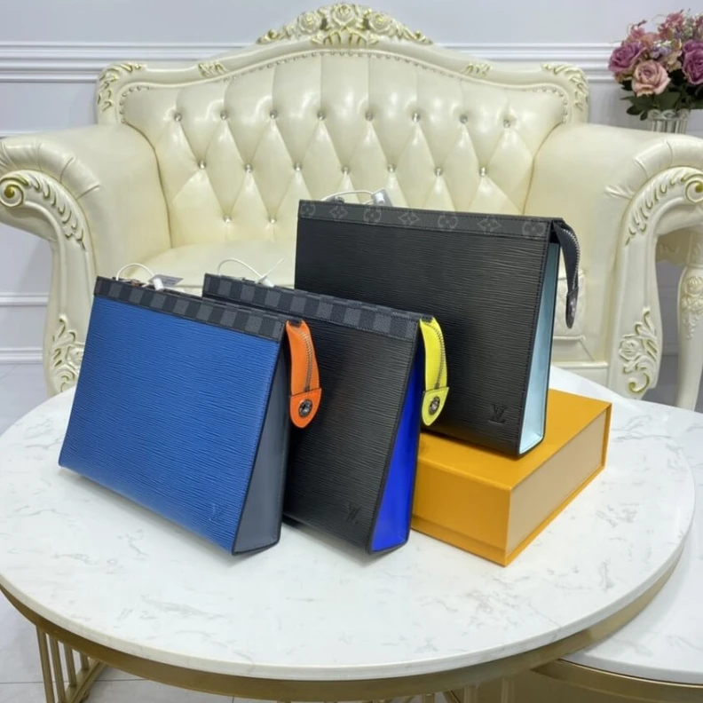 Top lv 6 credits Louis Vuitton Epi Leather Pochette Voyage MM Black
