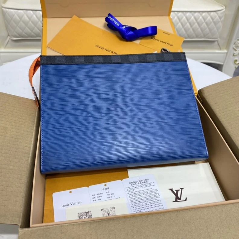 Top lv In Epi lea Louis Vuitton Epi Leather Pochette Voyage MM Blue