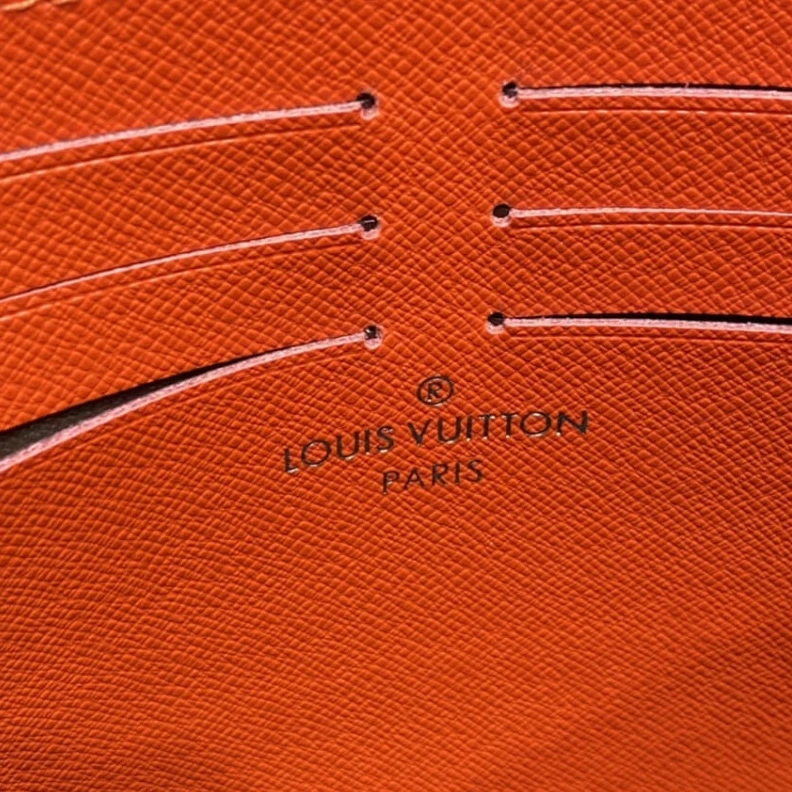 Top lv In Epi lea Louis Vuitton Epi Leather Pochette Voyage MM Blue
