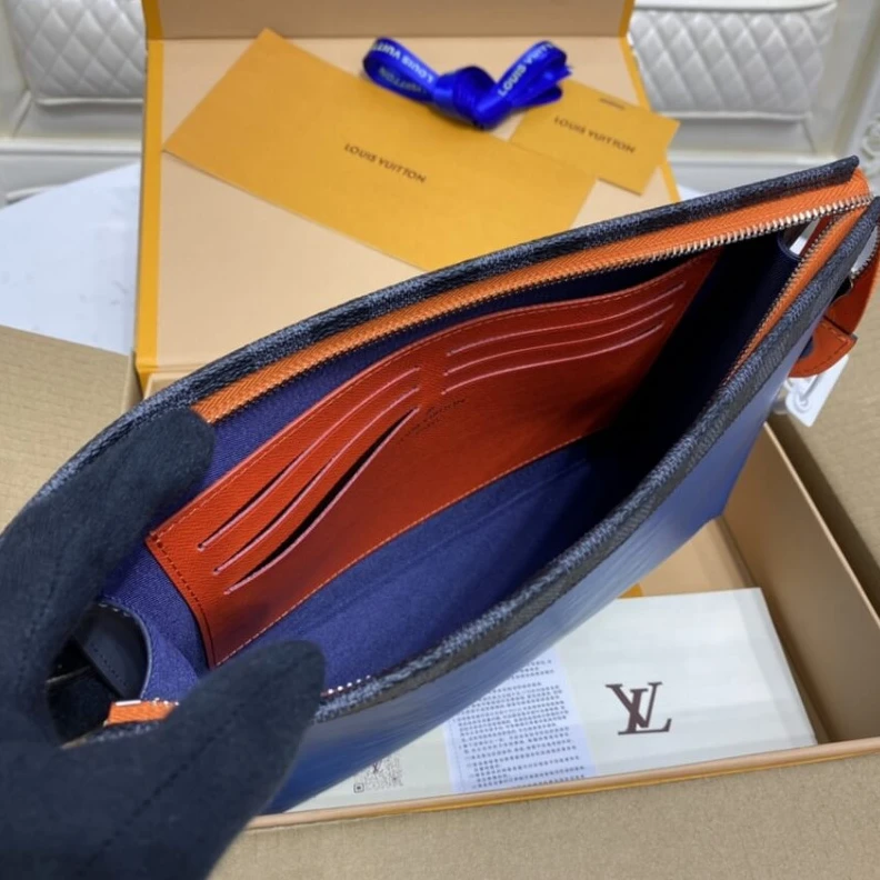 Top lv In Epi lea Louis Vuitton Epi Leather Pochette Voyage MM Blue