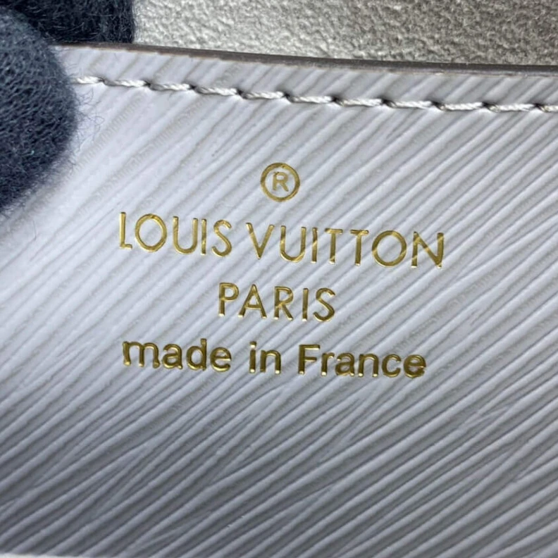 Mythick ru Strap: Re Louis Vuitton Epi Leather Twist MM Grey