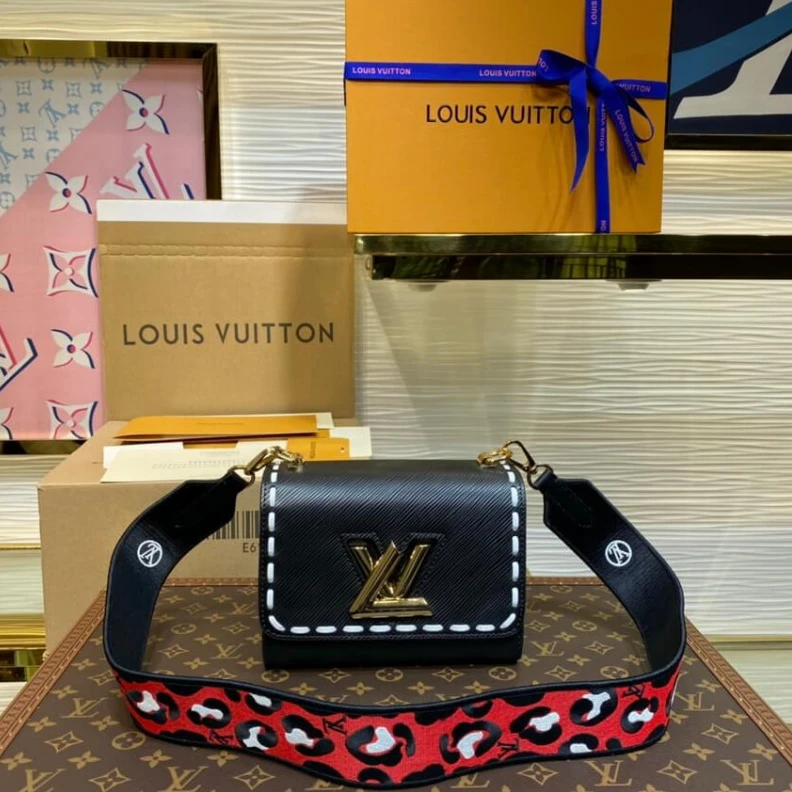 Mythick Smooth ca Louis Vuitton Epi Leather Twist PM Black