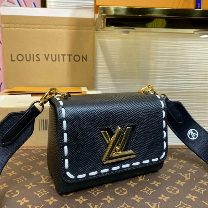 Mythick Smooth ca Louis Vuitton Epi Leather Twist PM Black
