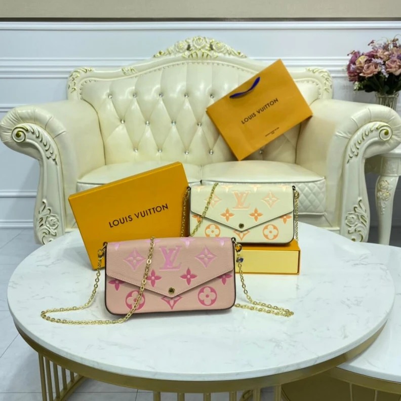 Mythick ru Inside fl Louis Vuitton Félicie Pochette Pink