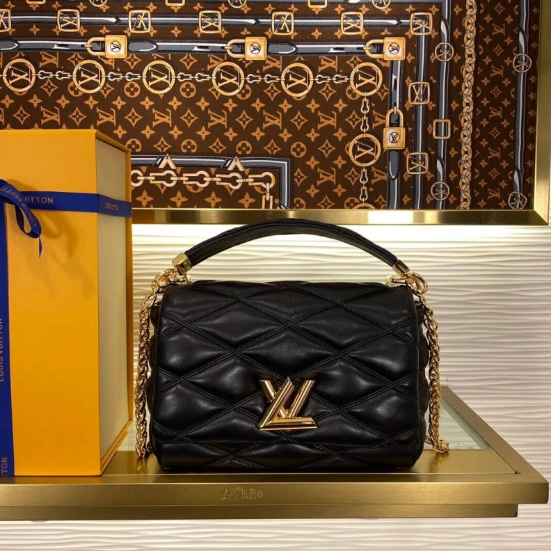 Mythick ru Cowhidele Louis Vuitton GO-14 MM Bag Black
