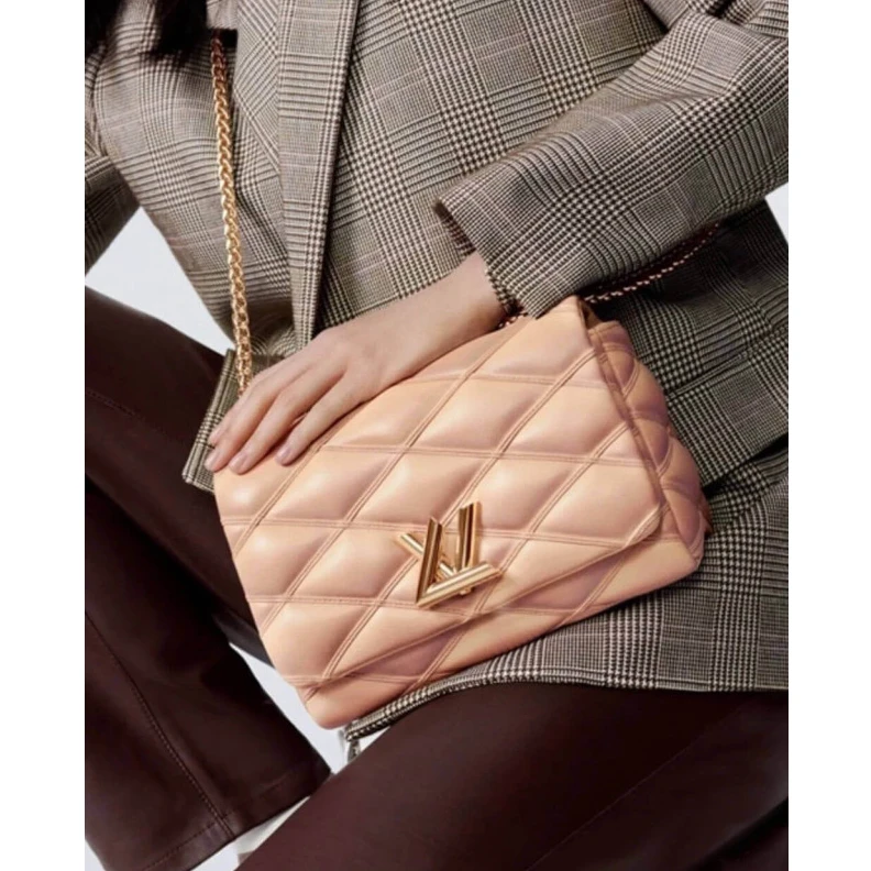 Mythick.ru Flap with Louis Vuitton GO-14 MM Bag Rosabella Pink