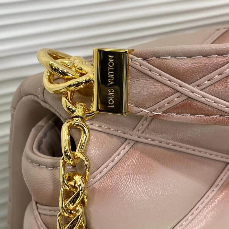 Mythick.ru Flap with Louis Vuitton GO-14 MM Bag Rosabella Pink