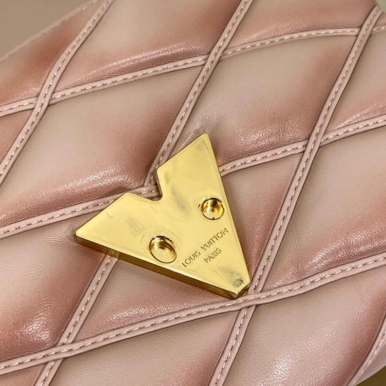 Mythick.ru Flap with Louis Vuitton GO-14 MM Bag Rosabella Pink