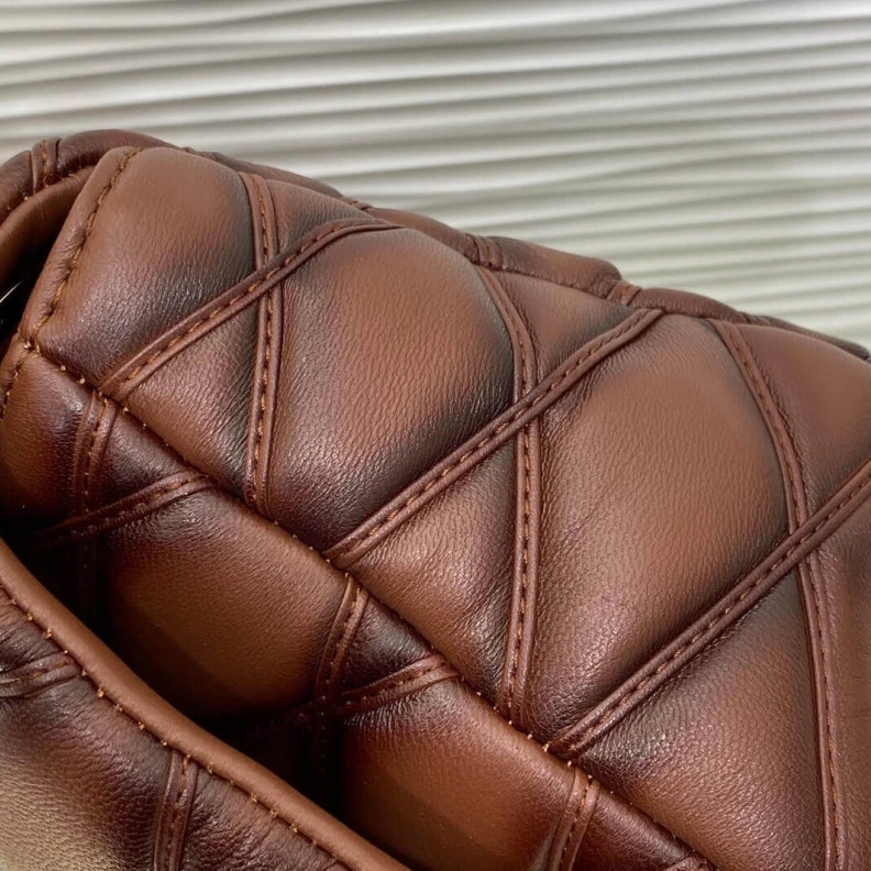 Louis vuitton locations Flap with Louis Vuitton GO-14 MM Bag Tan