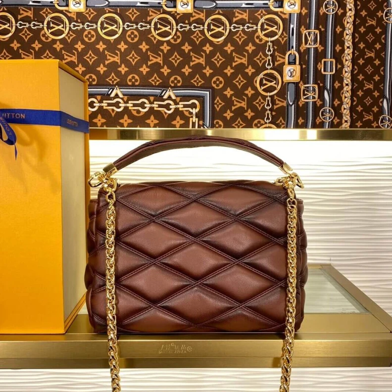 Louis vuitton locations Flap with Louis Vuitton GO-14 MM Bag Tan