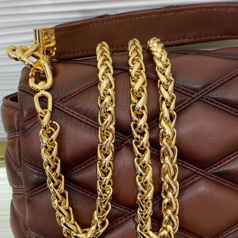 Louis vuitton locations Flap with Louis Vuitton GO-14 MM Bag Tan