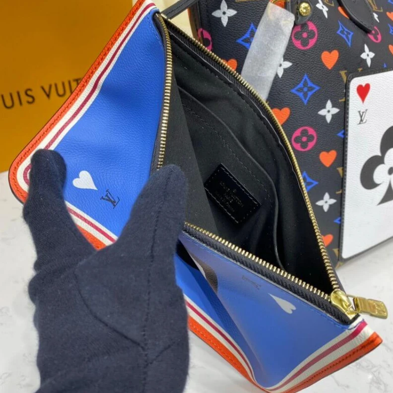 Replica bags Dring Louis Vuitton Game On Neverfull MM Black