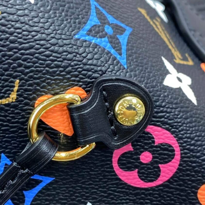 Replica bags Dring Louis Vuitton Game On Neverfull MM Black