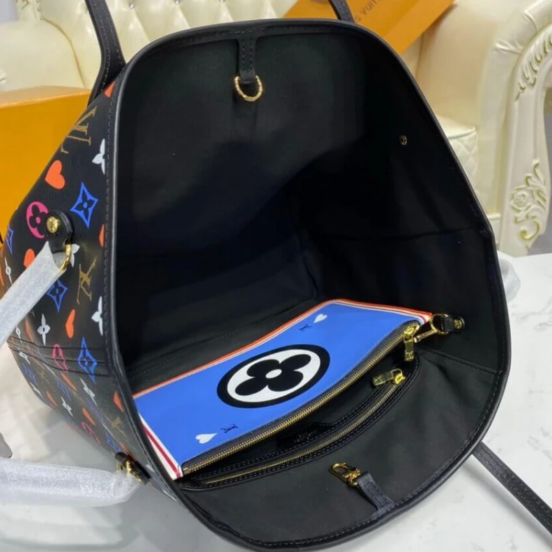 Replica bags Dring Louis Vuitton Game On Neverfull MM Black