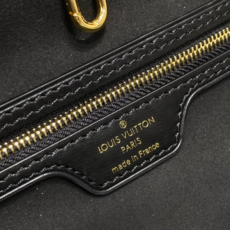 Replica bags Dring Louis Vuitton Game On Neverfull MM Black