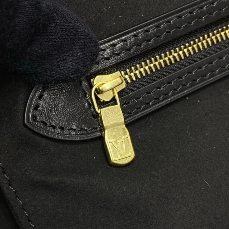 Replica bags Dring Louis Vuitton Game On Neverfull MM Black