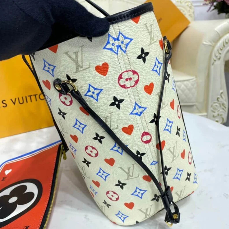 Replica bags lv Outside f Louis Vuitton Game On Neverfull MM White