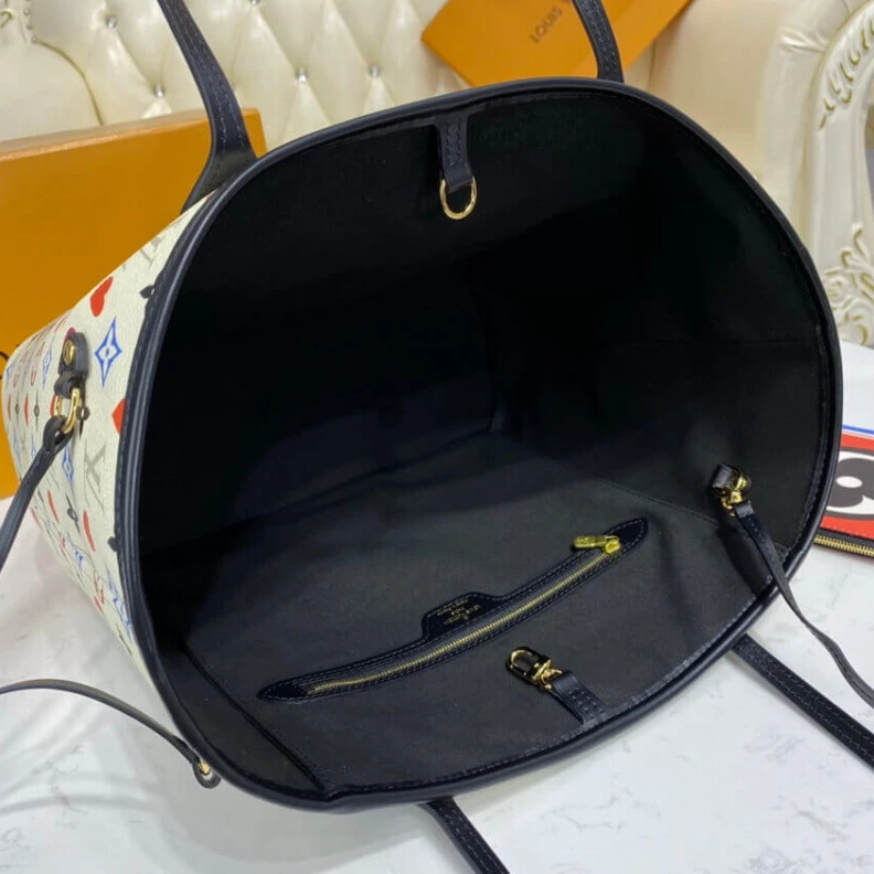 Replica bags lv Outside f Louis Vuitton Game On Neverfull MM White