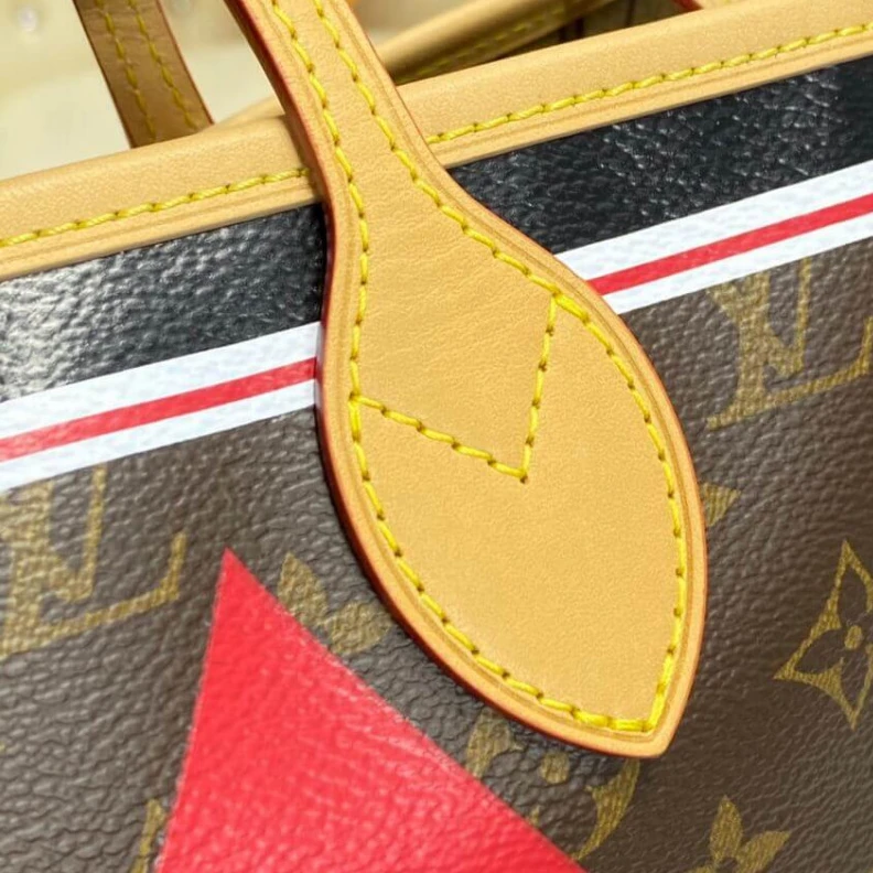 Replica bags Hook clos Louis Vuitton Game On Neverfull MM