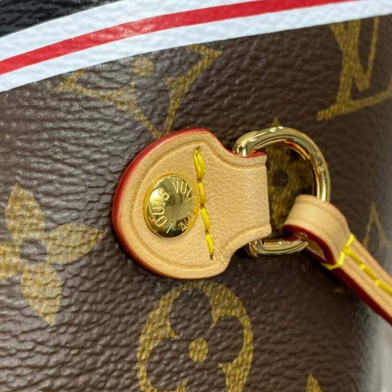 Replica bags Hook clos Louis Vuitton Game On Neverfull MM